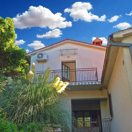 Fuer 5 Personen Ca 50 Qm In Rabac, Istrien Bucht Von Apartment